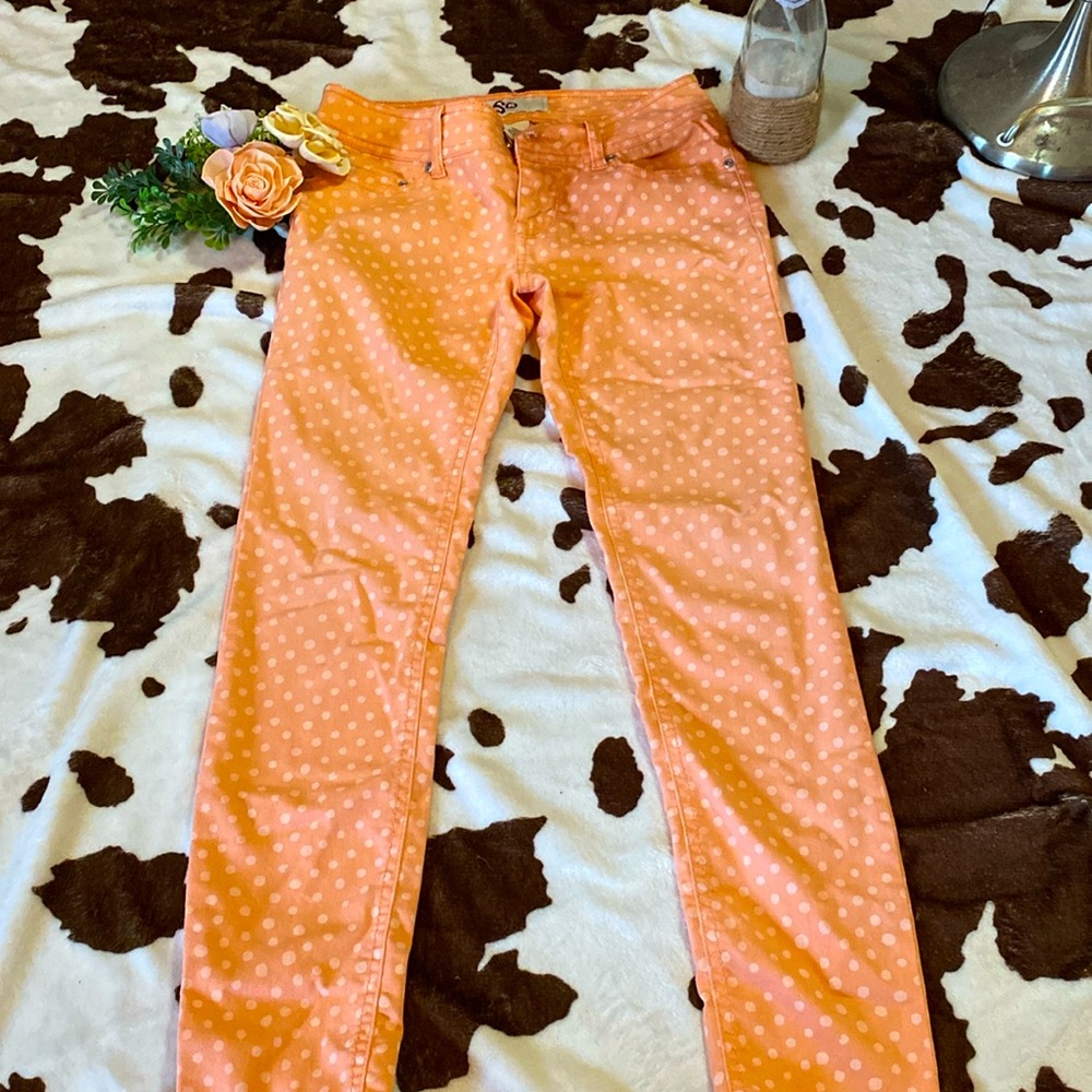 Women’s Pink polka dot capris